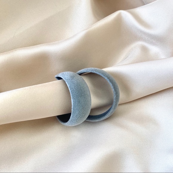 💙LAST ONE 💖Sterling Silver Velvet Earrings - Picture 2 of 8